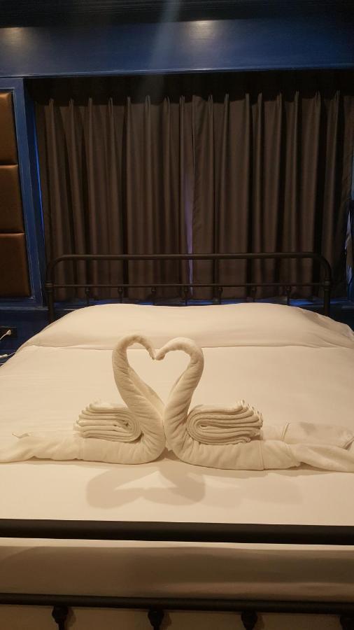 Bangkok Bed Place Экстерьер фото