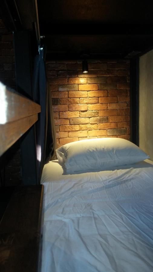 Bangkok Bed Place Экстерьер фото