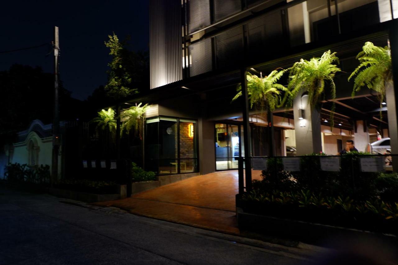 Bangkok Bed Place Экстерьер фото