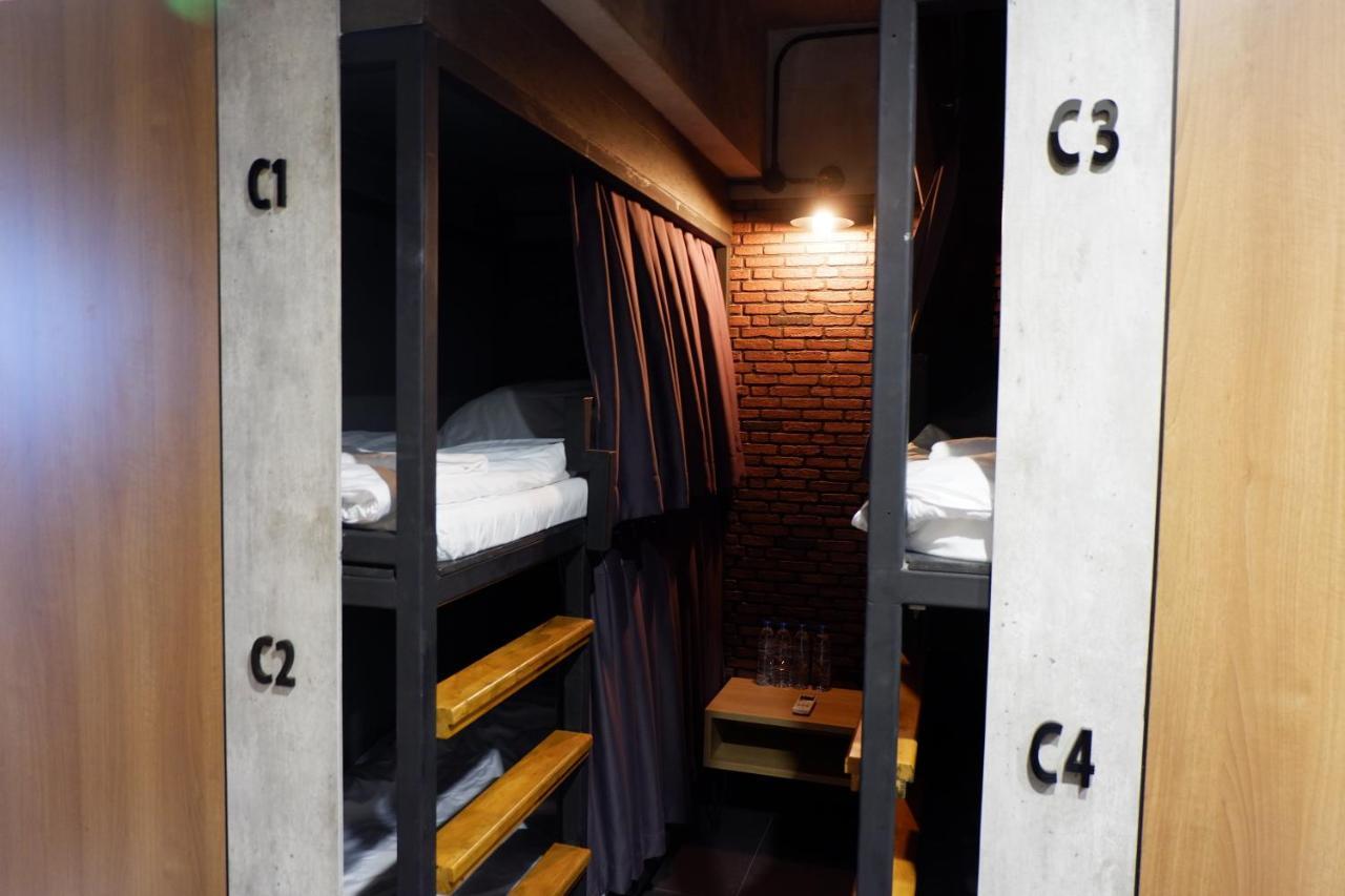 Bangkok Bed Place Экстерьер фото