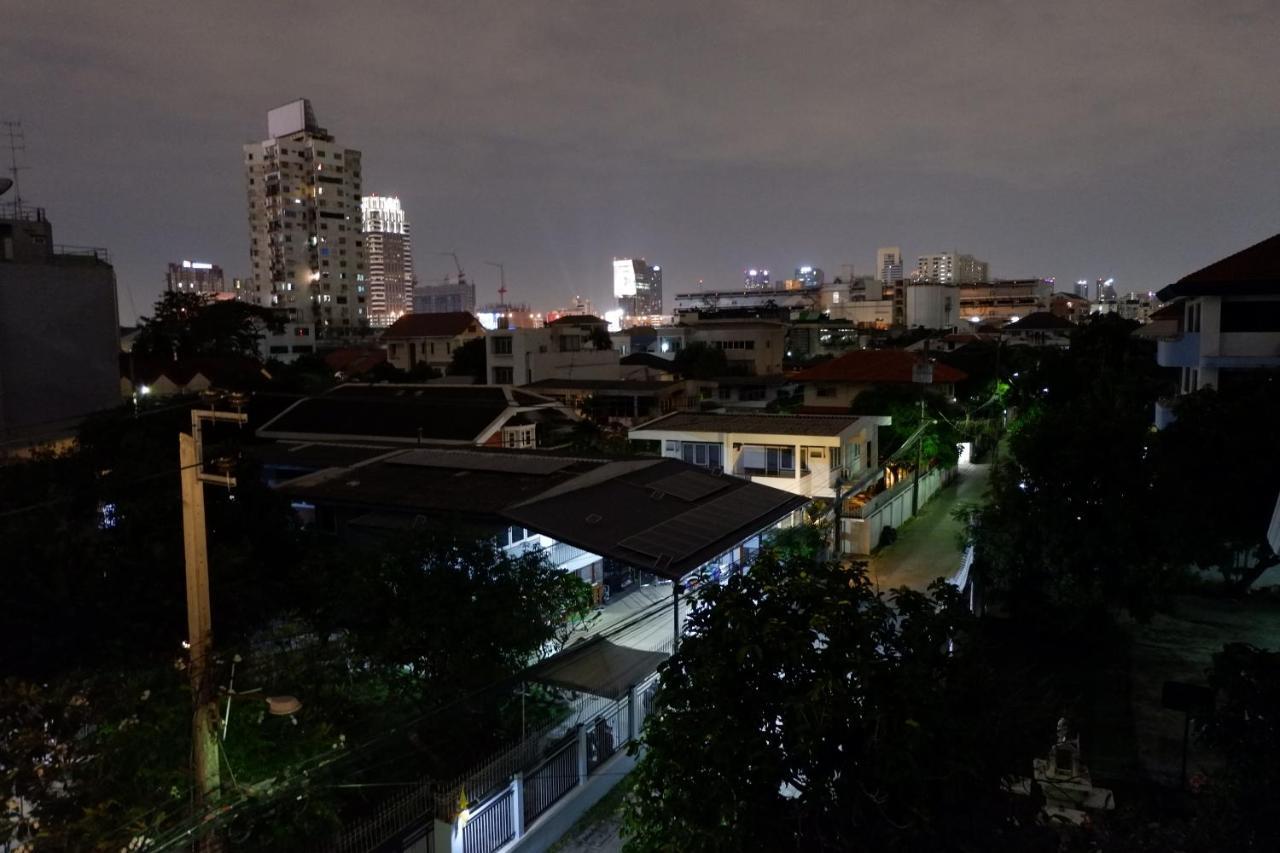 Bangkok Bed Place Экстерьер фото